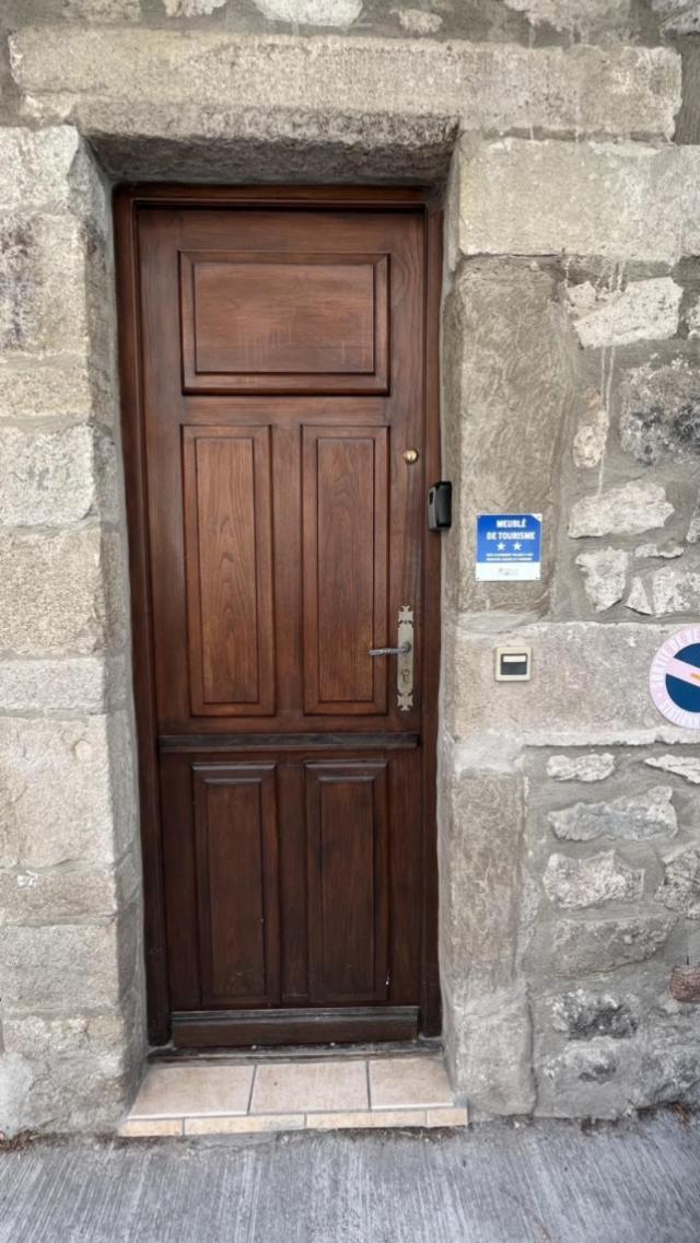 Appartement Jaujac Bagian luar foto
